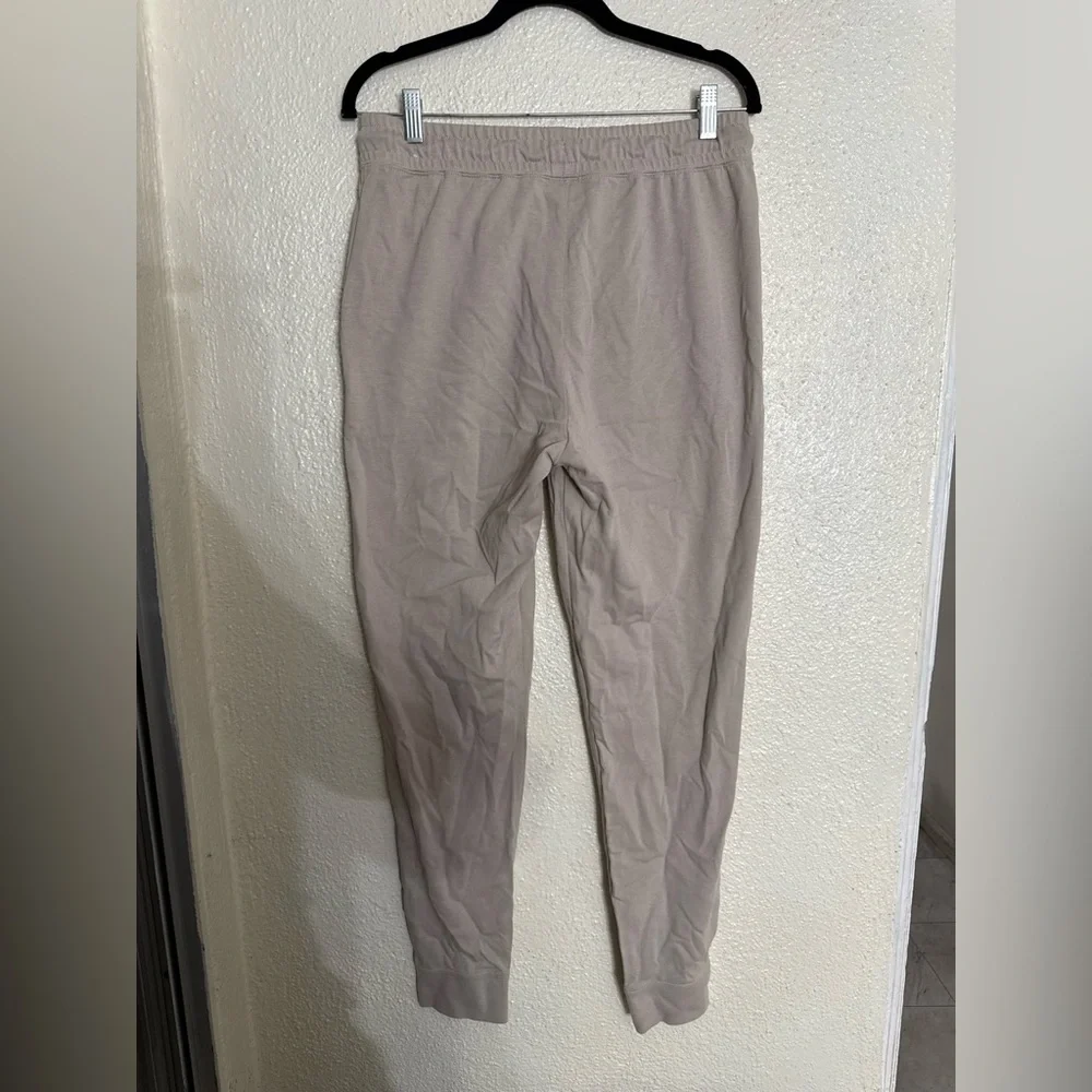 Nike Sportswear Club Joggers Men’s Medium Beige/Tan Sweatpants